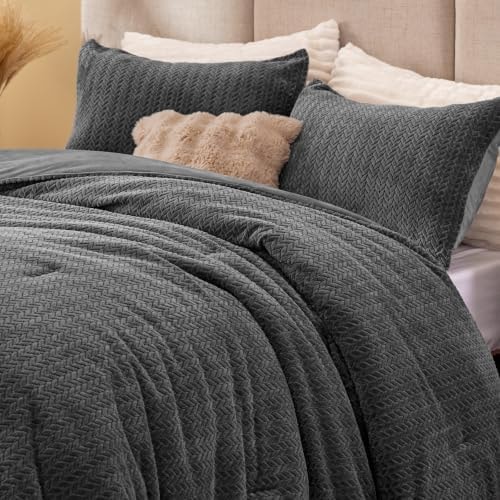 ChiXpace Fleece Queen Comforter Set Grey, Fluffy Flannel Bed Set 3 Pieces