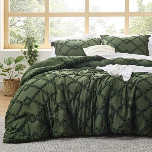 Bedsure Boho Comforter Set King - Olive Green Tufted King Size Comforter, 3 Pieces Farmhouse-Style Embroidery Bed Set, Soft Fluffy Geometric Pattern Bedding for All Seasons