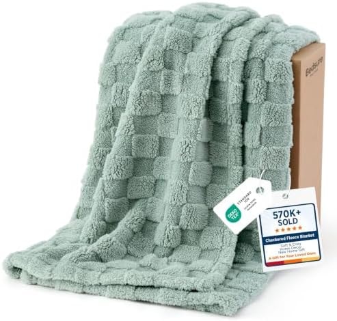Bedsure GentleSoft Sage Green Throw Blanket for Couch - Checkered Cute Fleece Blankets, Soft Cozy Summer Throw for Bedroom Home Decor Gifts for Mom Girls, Green, 50x60 Inches